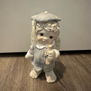 Dreamsicle Graduate Collectible